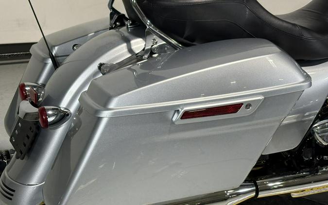 2014 Harley-Davidson® Street Glide® Brilliant Silver