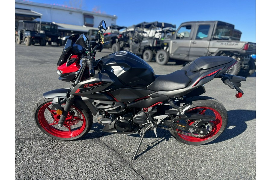 2024 Kawasaki Z500 SE ABS