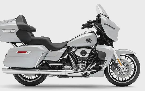 2026 Street Glide Limited (FLHXL)
