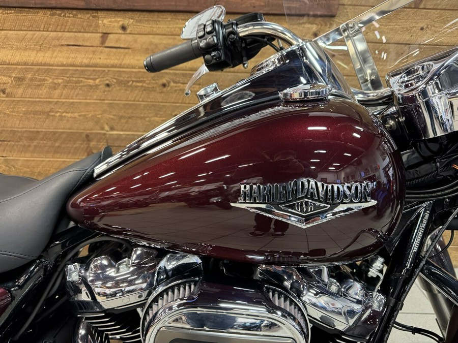 2018 Harley-Davidson® Road King® Twisted Cherry FLHR