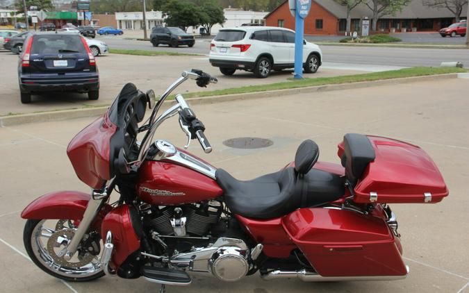 2018 Harley-Davidson Street Glide Wicked Red
