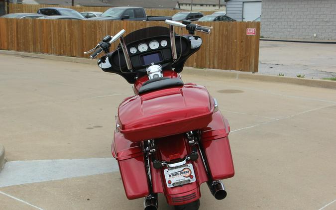 2018 Harley-Davidson Street Glide Wicked Red