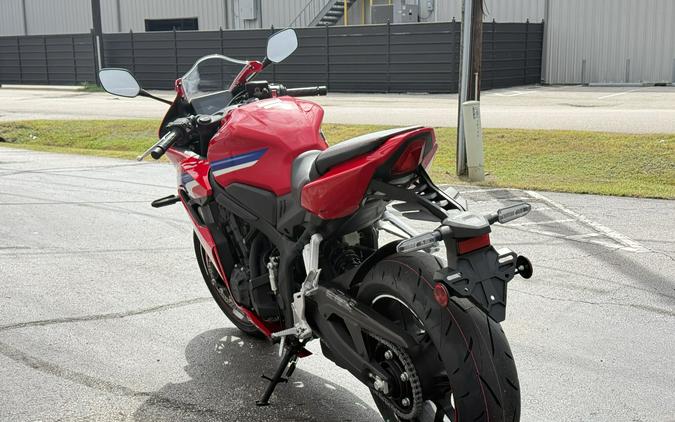 2026 Honda CBR650R E-Clutch Grand Prix Red - 202980