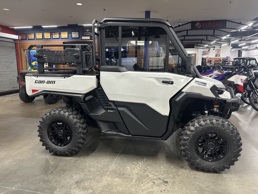 2027 Can-Am Defender XU Limited HD11