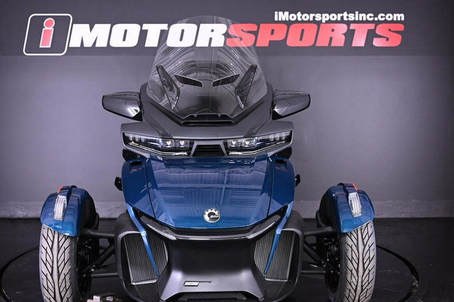 2023 Can-Am® Spyder RT Limited Dark Wheels