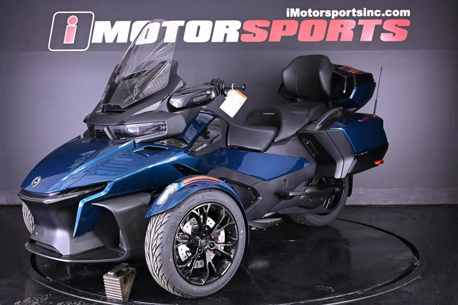 2023 Can-Am® Spyder RT Limited Dark Wheels