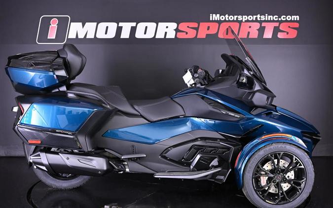 2023 Can-Am® Spyder RT Limited Dark Wheels