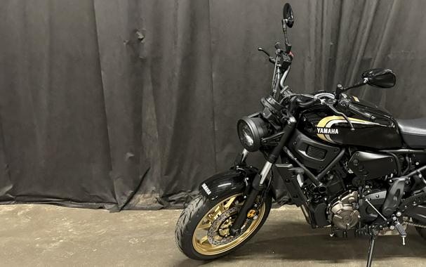 2025 Yamaha XSR700