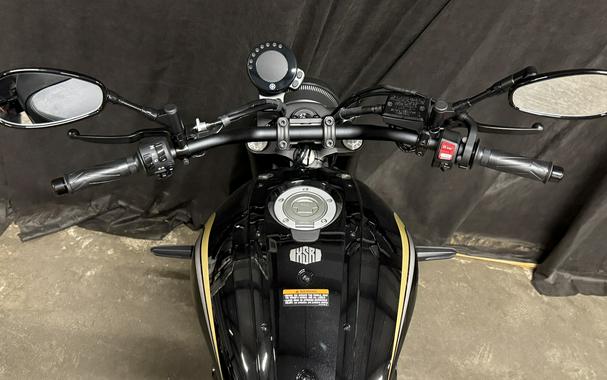 2025 Yamaha XSR700