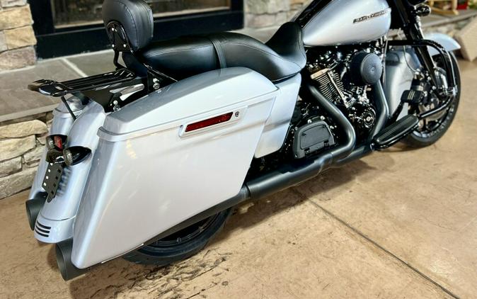 2019 FLHXS - Street Glide Special