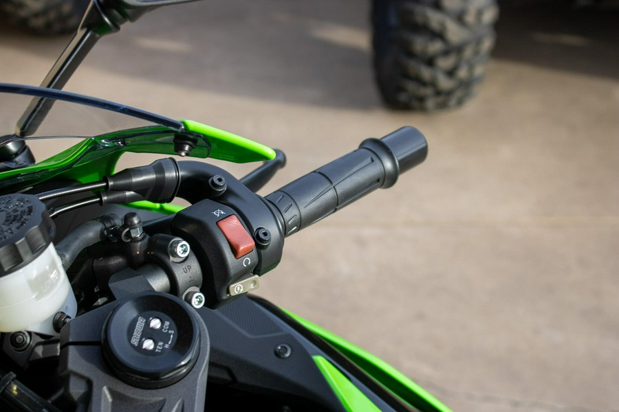 2026 KAWASAKI NINJA ZX6R