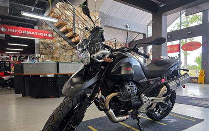 2025 Moto Guzzi V85 Strada