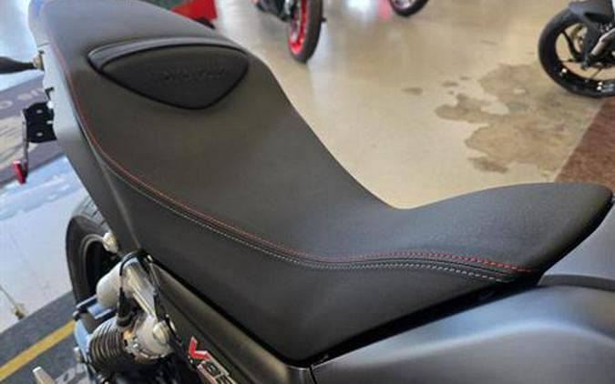 2025 Moto Guzzi V85 Strada