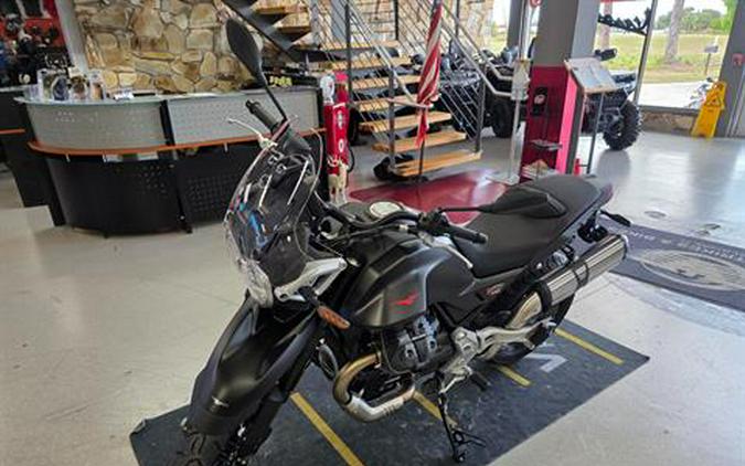 2025 Moto Guzzi V85 Strada