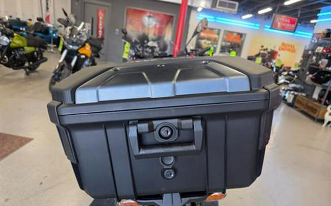 2025 Moto Guzzi V85 Strada