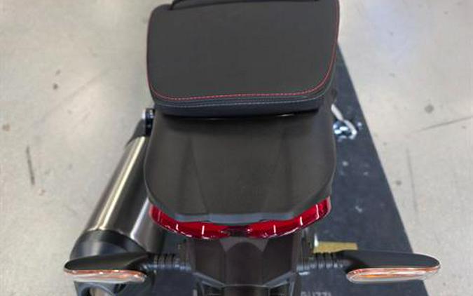 2025 Moto Guzzi V85 Strada