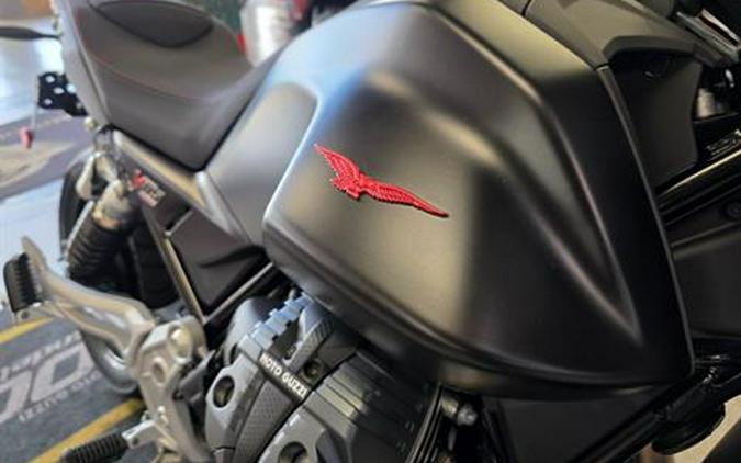 2025 Moto Guzzi V85 Strada