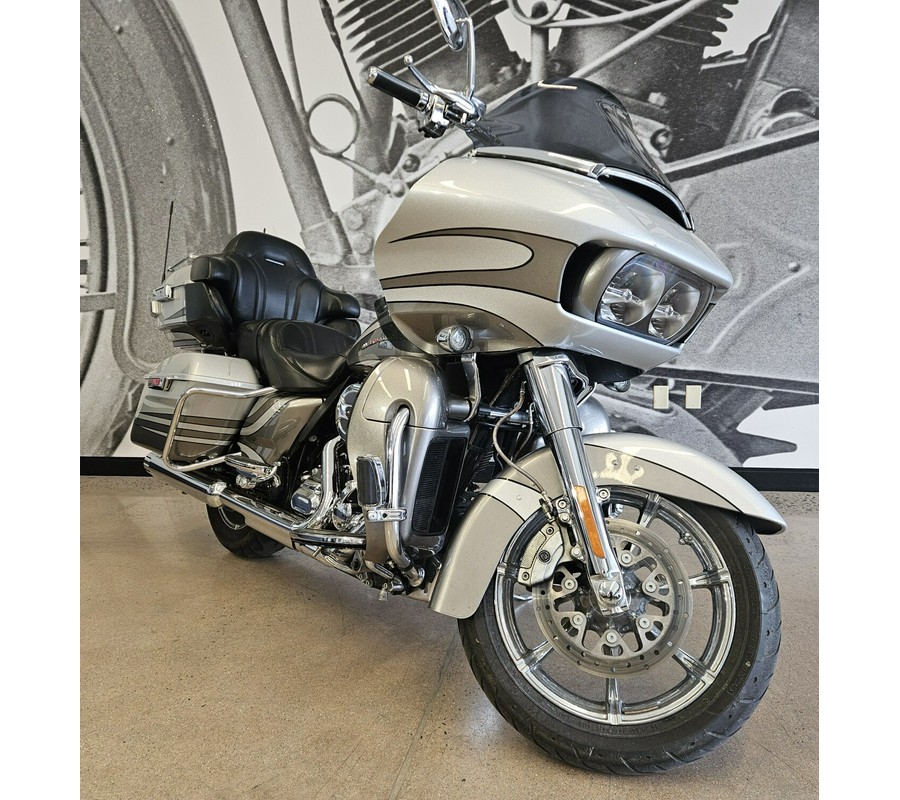 2016 CVO Road Glide Ultra FLTRUSE