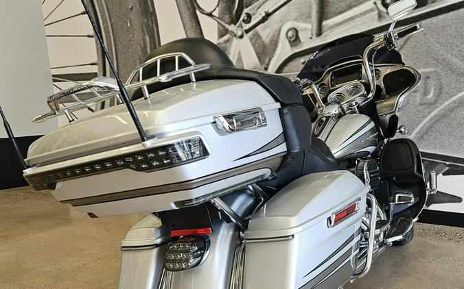 2016 CVO Road Glide Ultra FLTRUSE
