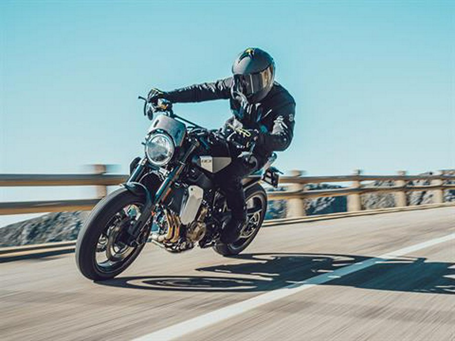 2025 Husqvarna Svartpilen 801
