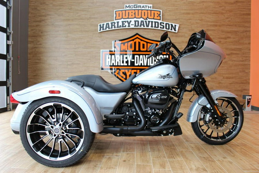 2024 Harley-Davidson® FLTRT - Road Glide® 3