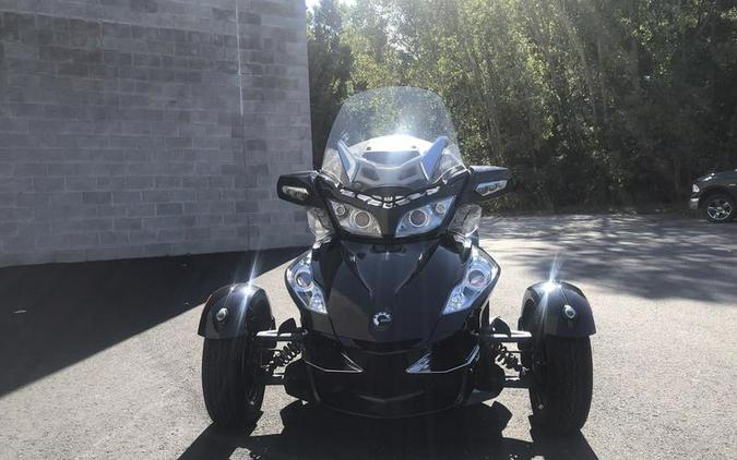 2010 Can-Am® Spyder Roadster RT-S