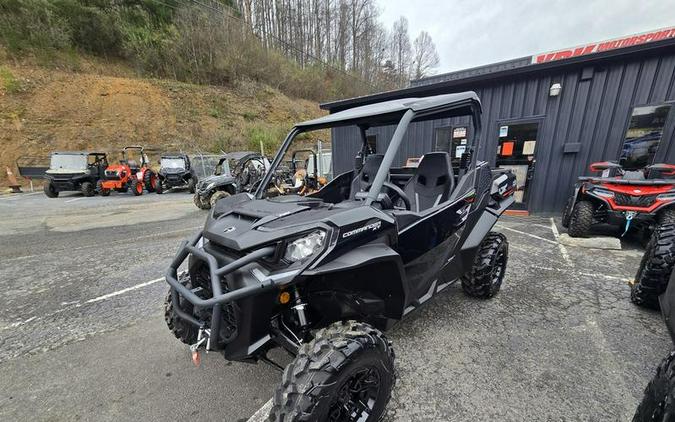 2025 Can-Am® Commander XT 700