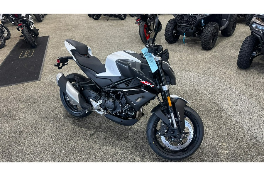 2025 CFMOTO 450 NK