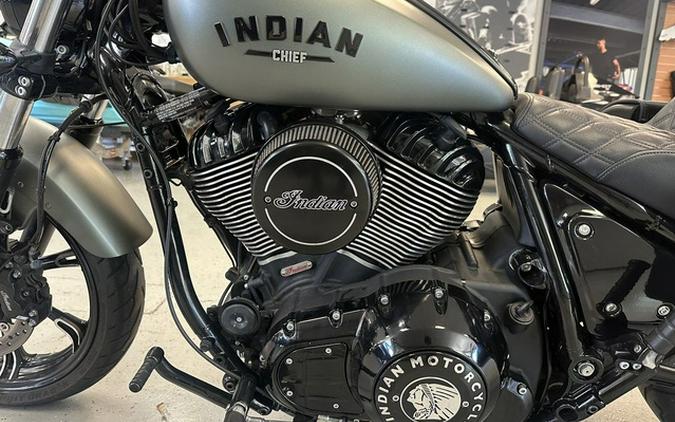 2022 Indian Chief Dark Horse Alumina Jade Smoke