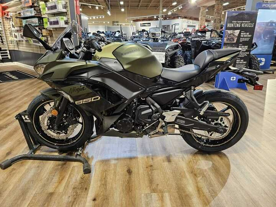 2024 Kawasaki Ninja® 650 Base