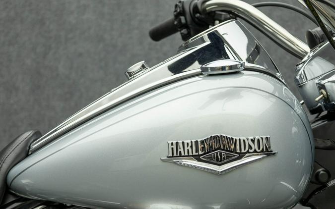 2014 HARLEY DAVIDSON FLHR ROAD KING