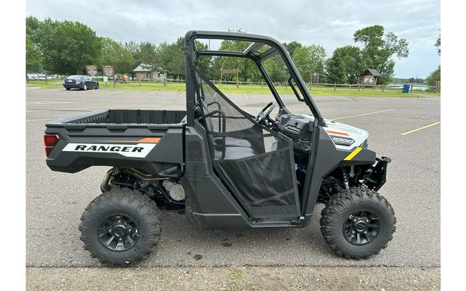 2024 Polaris Industries RANGER 1000 PREMIUM - WHITE LIGHTNING EPS