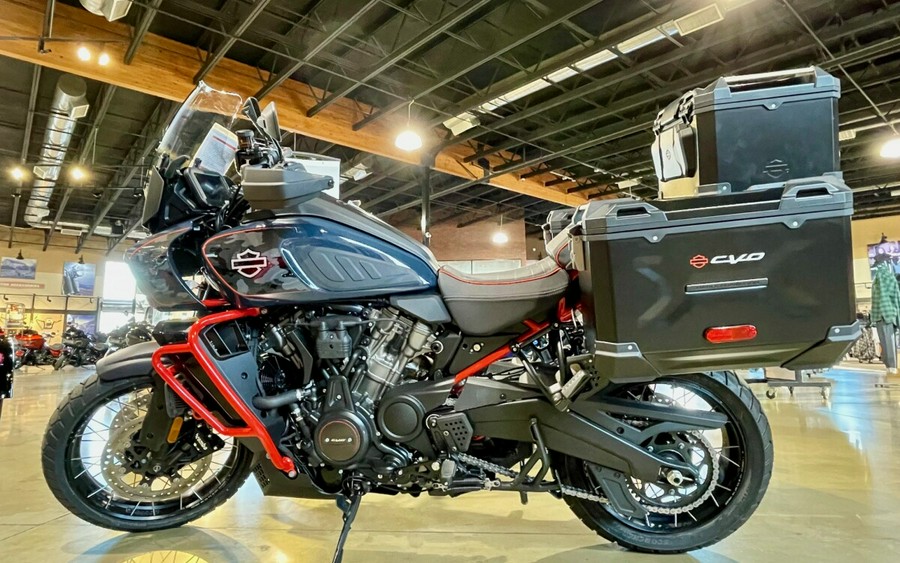 RA1250SE 2025 CVO™ Pan America®