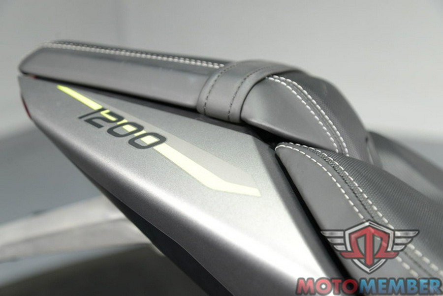 2022 Triumph Speed Triple 1200 RS Matte Silver Ice