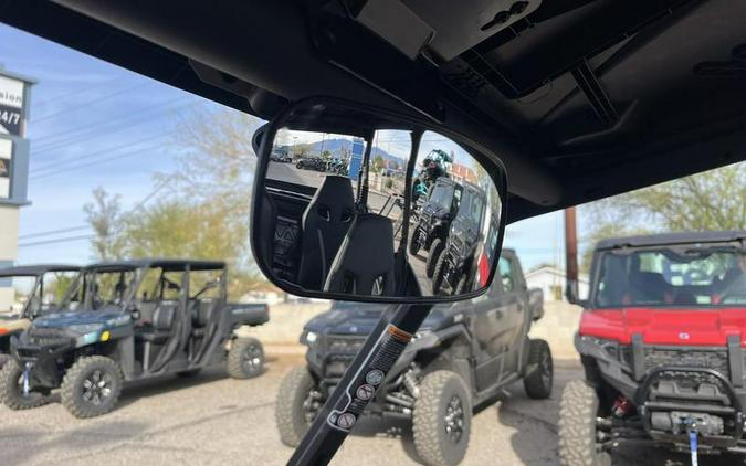 2025 Can-Am® Commander MAX XT 700