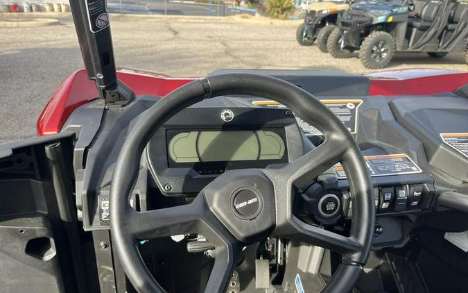 2025 Can-Am® Commander MAX XT 700