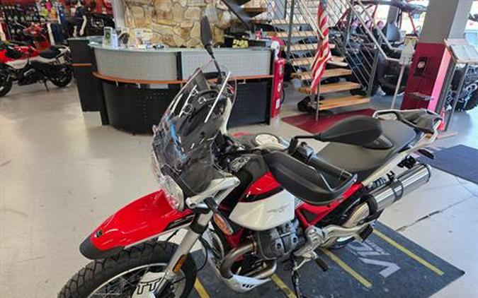 2025 Moto Guzzi V85 TT