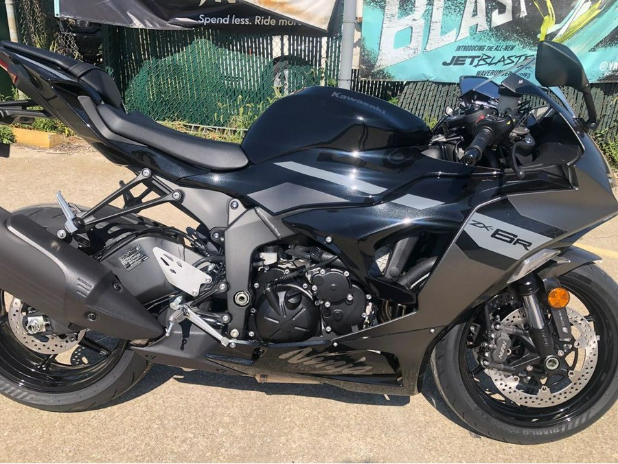 2026 Kawasaki NINJA ZX-6R ABS