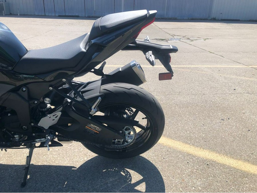 2026 Kawasaki NINJA ZX-6R ABS