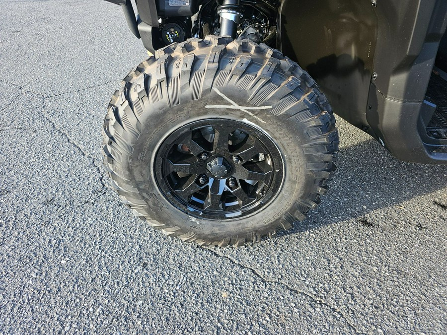 2026 Can-Am Defender XT HD11 with 10.25 in. touchscreen display