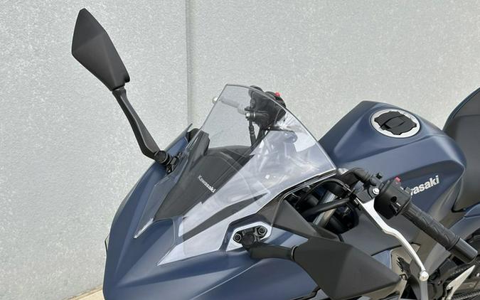2026 Kawasaki Ninja 500 ABS Metallic Matte Twilight Blue SE ABS