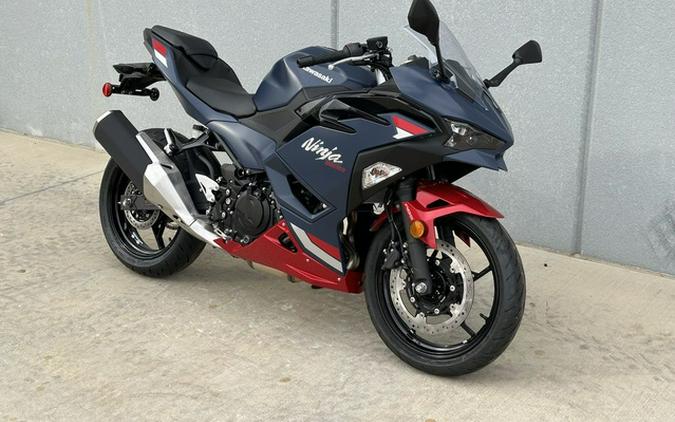 2026 Kawasaki Ninja 500 ABS Metallic Matte Twilight Blue SE ABS