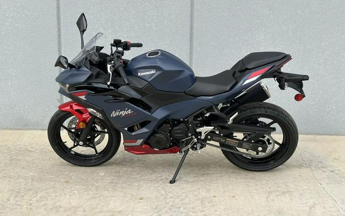 2026 Kawasaki Ninja 500 ABS Metallic Matte Twilight Blue SE ABS