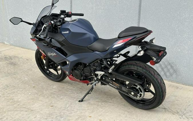 2026 Kawasaki Ninja 500 ABS Metallic Matte Twilight Blue SE ABS