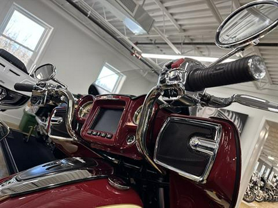 2017 Indian Motorcycle Roadmaster® Classic