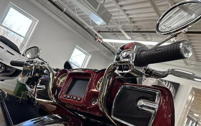2017 Indian Motorcycle Roadmaster® Classic