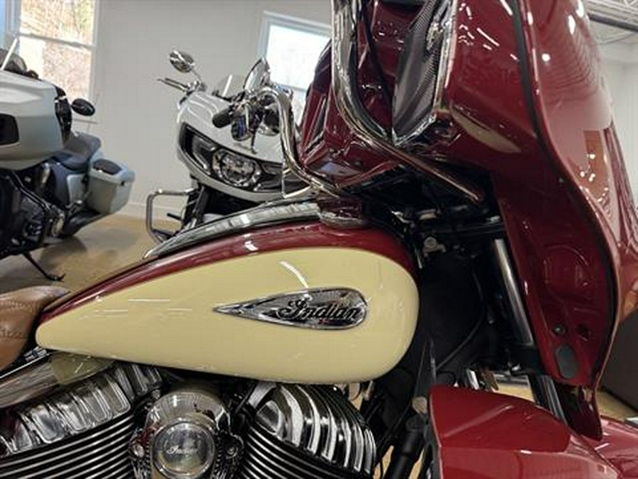 2017 Indian Motorcycle Roadmaster® Classic