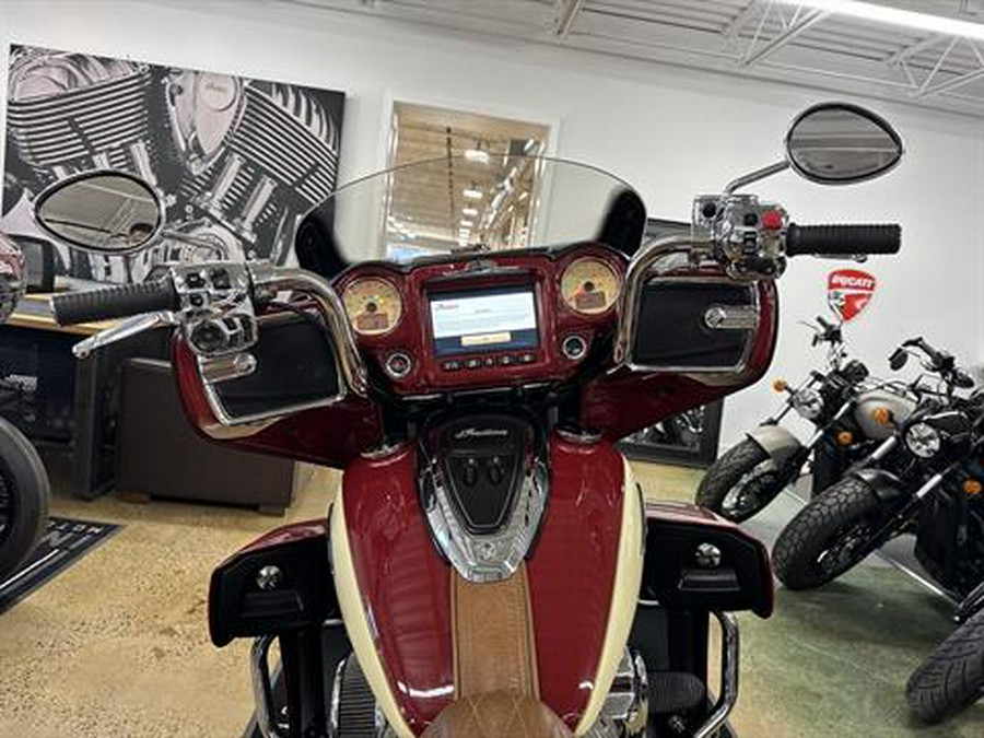 2017 Indian Motorcycle Roadmaster® Classic