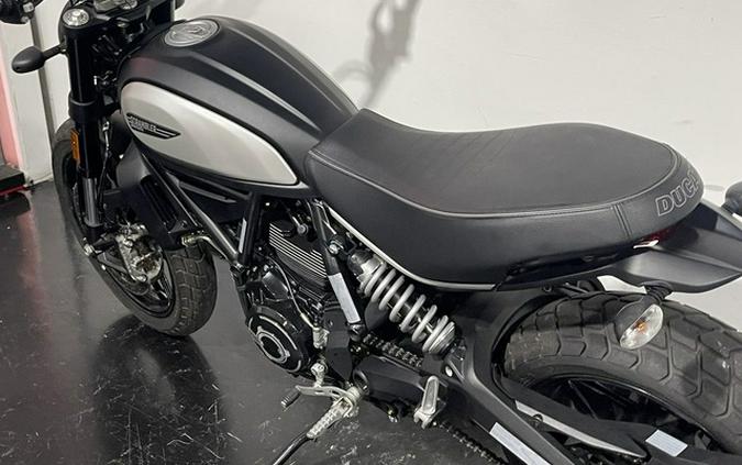 2022 Ducati Scrambler Icon Dark