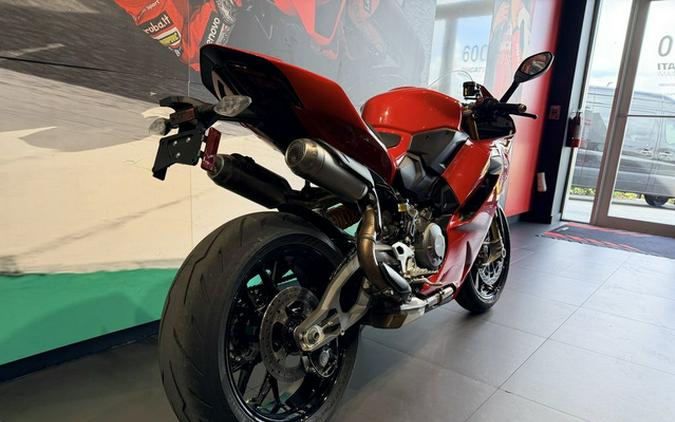 2026 Ducati Panigale V2 S Ducati Red